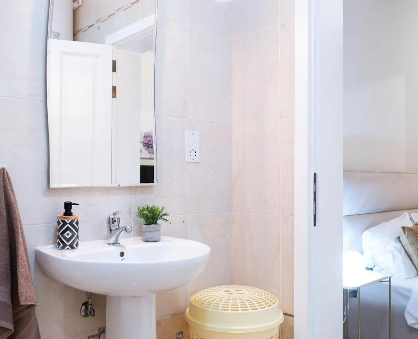 Golden Harbour - 2 Bedrooms, 2 Bathrooms Gzira Apartment